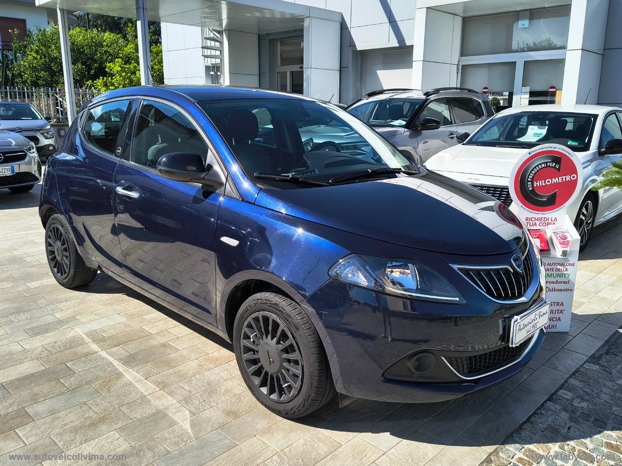 LANCIA Ypsilon 1.2 69 CV 5p. GPL Ecochic Silver