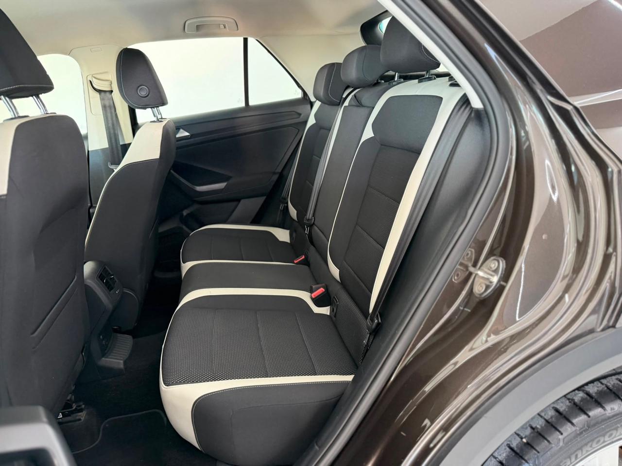 Volkswagen T-Roc 1.6 TDI SCR Advanced BlueMotion Technology