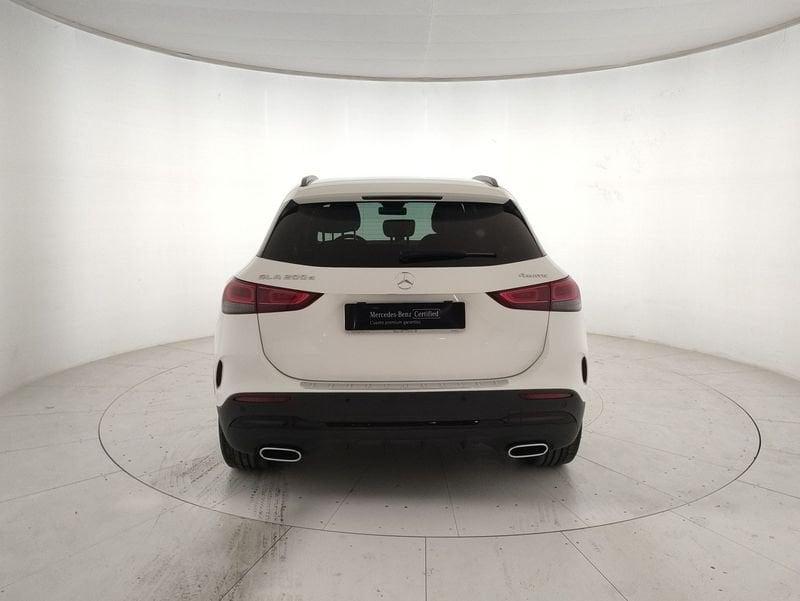 Mercedes-Benz GLA 200 d Premium 4matic auto