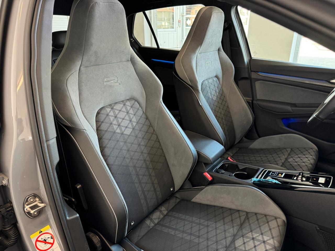 Volkswagen Golf 1.5 TSI EVO ACT R-Line