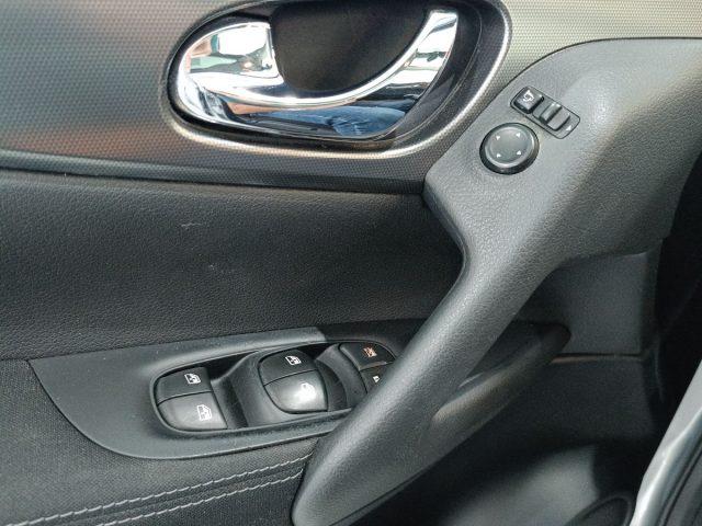 NISSAN Qashqai 1.2 DIG-T N-Connecta