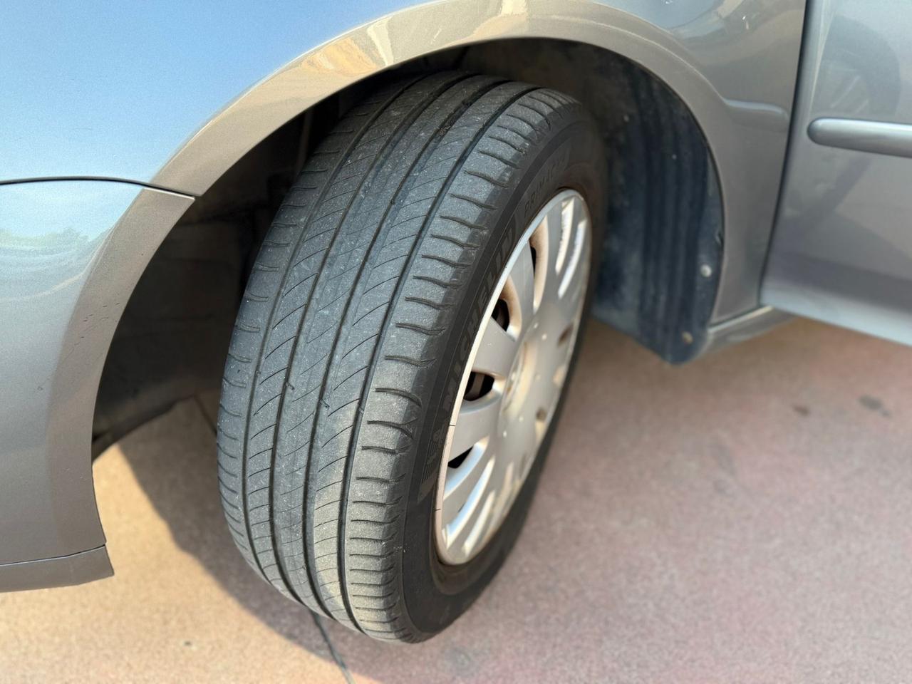 Volkswagen Golf 1.6 5p. Comfortline BiFuel G