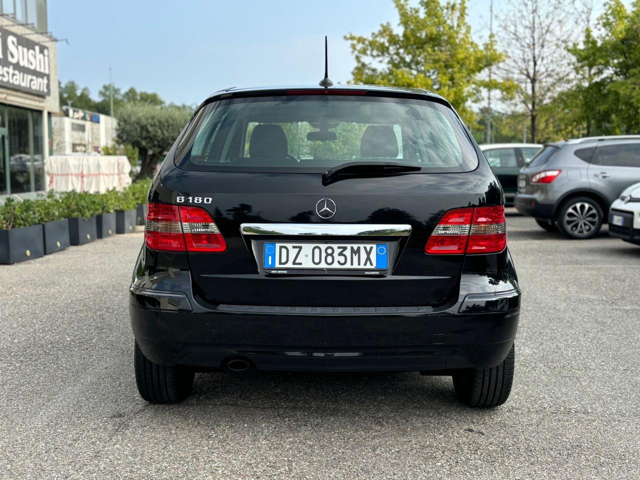 Mercedes-benz B 180 BlueEFFICIENCY