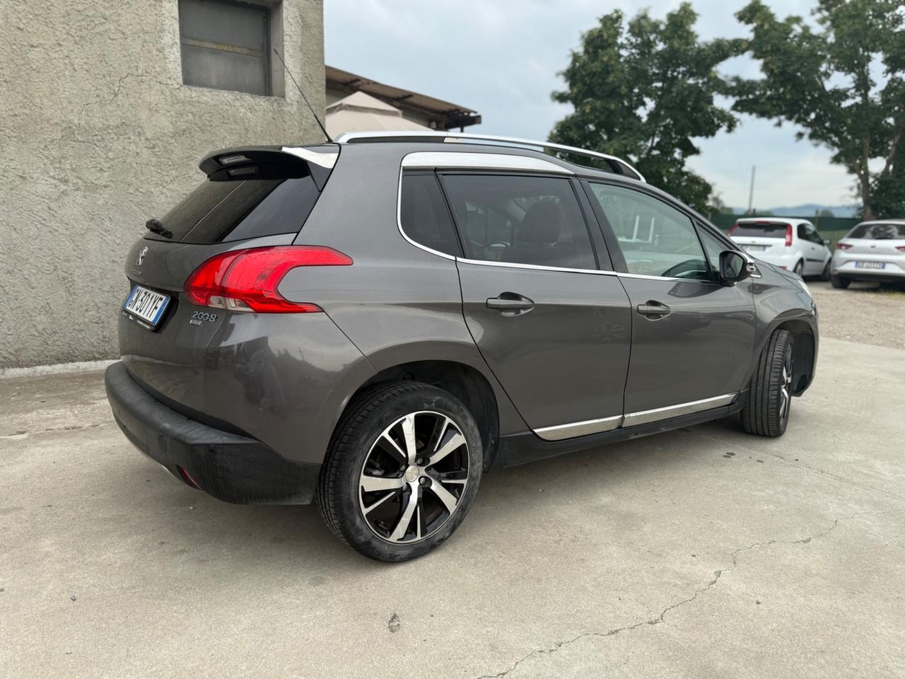 Peugeot 2008 1.6 e-HDi 115 CV Stop&Start Allure