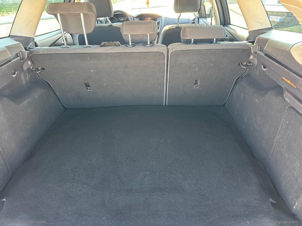 Focus 1.6 TDCi 115CV SW Titanium AUTOCARRO N1 5POSTI