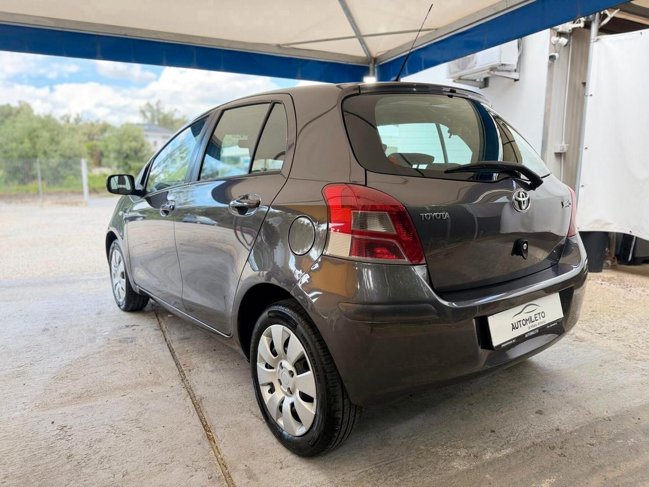 Toyota Yaris 1.0 5 porte Sol