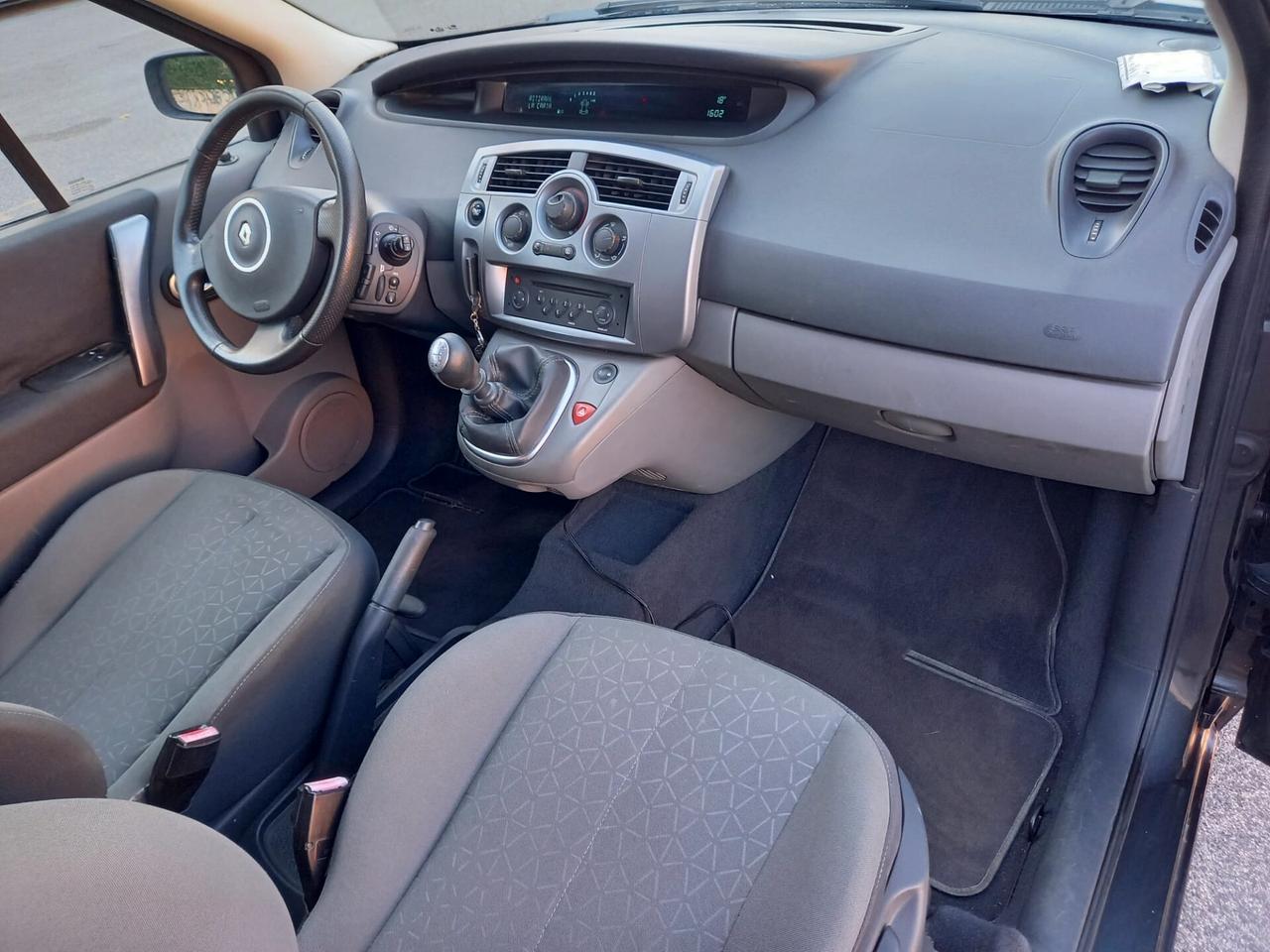 RENAULT SCENIC 1.5 DIESEL UNICO PROPRIETARIO