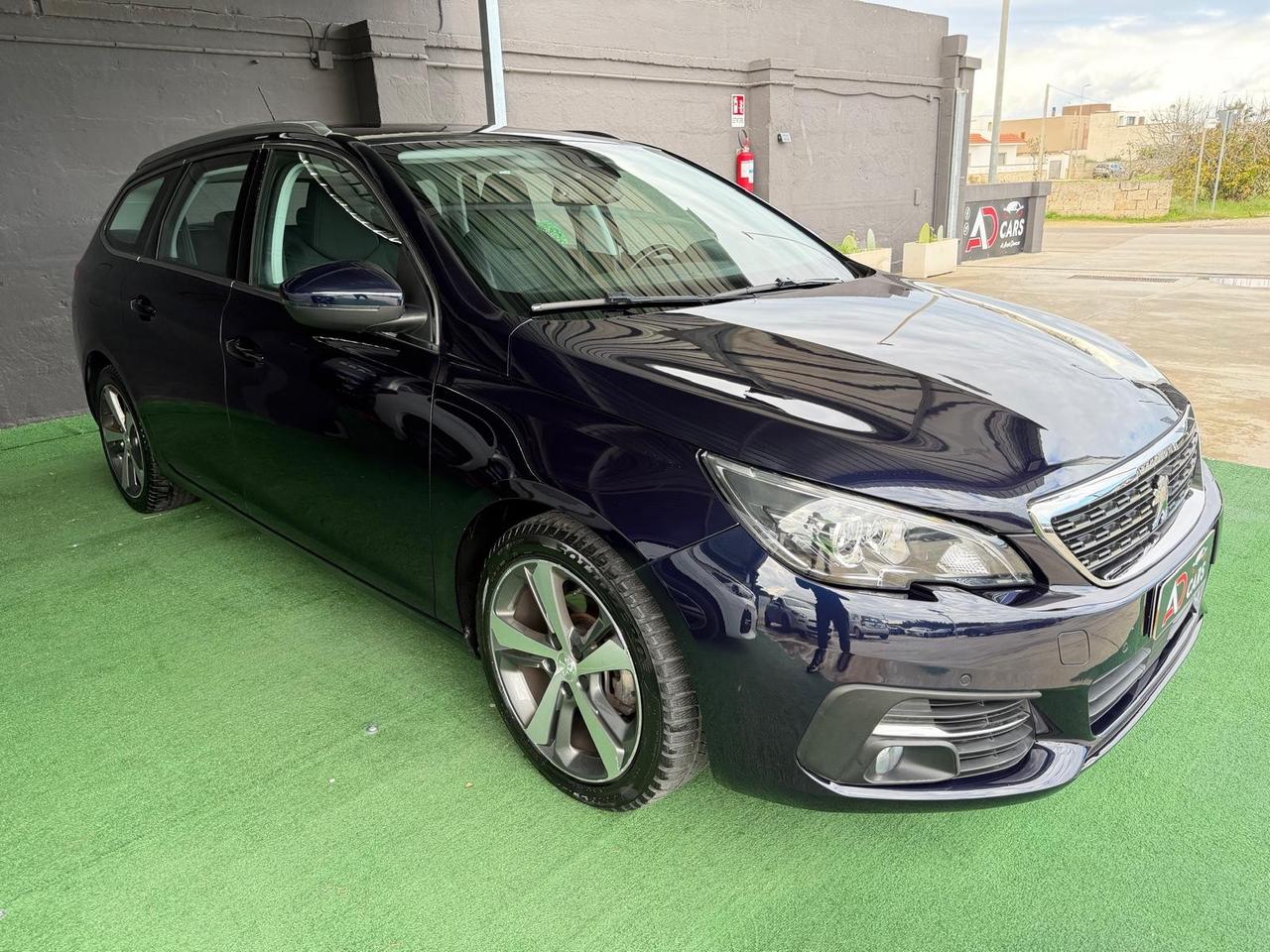 Peugeot 308 BlueHDi 130 S&S SW Allure