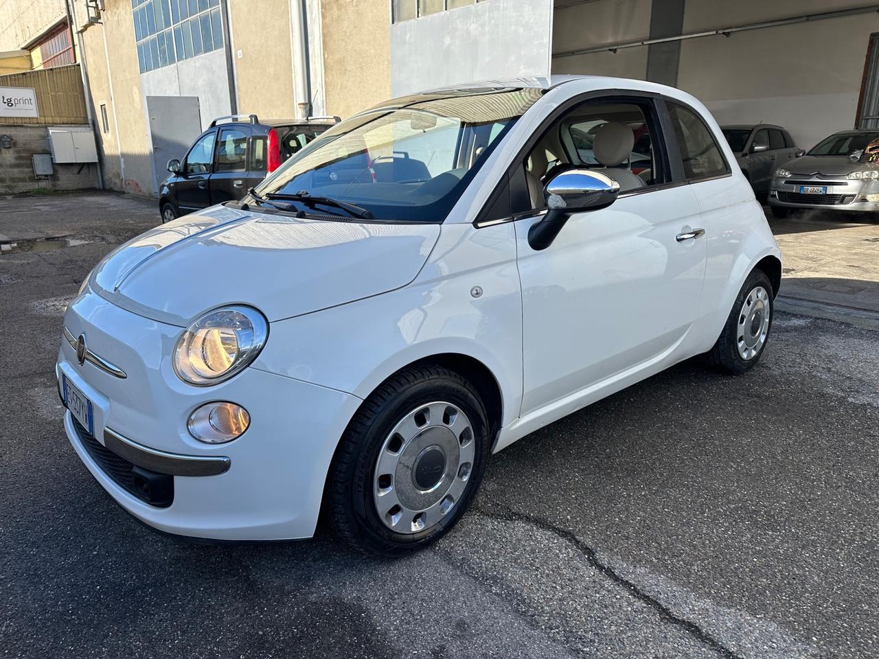 FIAT 500 1,2 BENZINA CAMBIO AUTOMATICO NEOPATENTATI