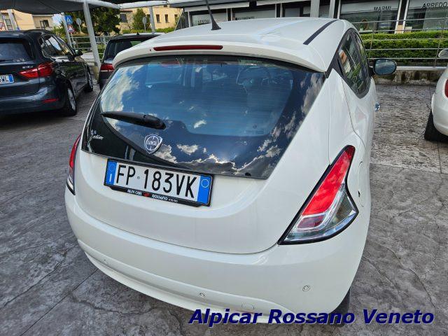 LANCIA Ypsilon 1.2 69 CV 5 porte GPL Ecochic Gold