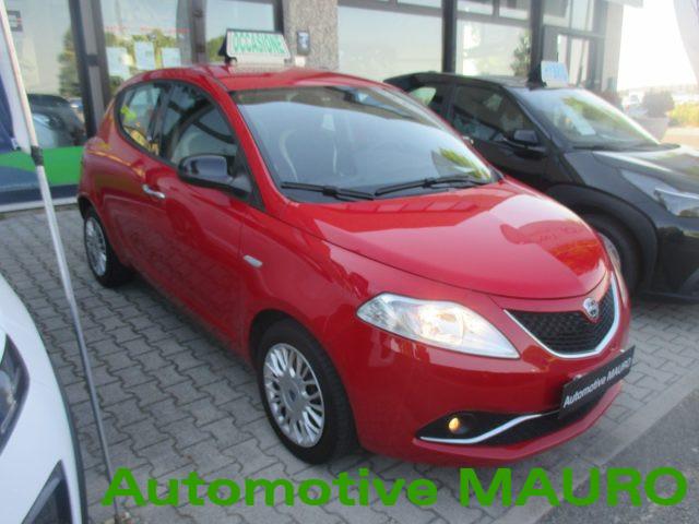 LANCIA Ypsilon 1.2 69 CV 5 porte Gold