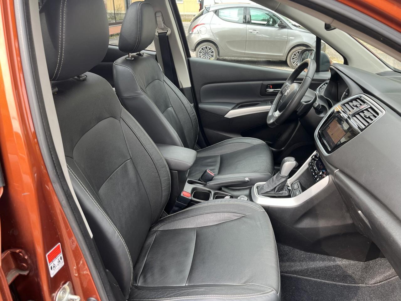 Suzuki S-Cross 1.6 DDiS Start&Stop 4WD All Grip DCT Star View
