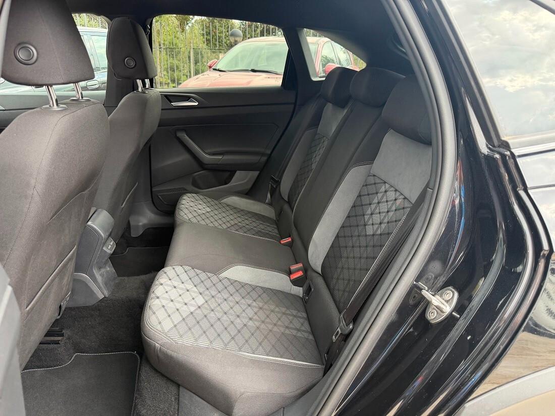 Volkswagen Taigo 1.0 TSI 115 CV R-Line