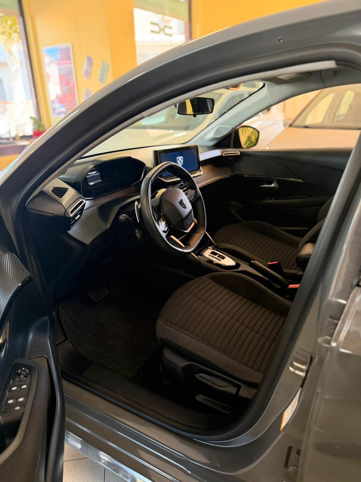 Peugeot 208 Hybrid 100 e-DCS6 Allure