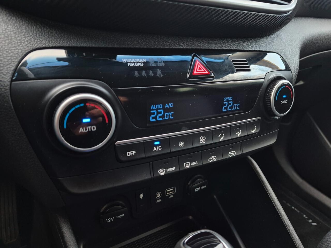 Hyundai TUCSON 1.6 DIESEL/HYBRID CAMBIO AUTOMATICO LED NAVI RETROCAM. DRIVE MODE WIRELESS