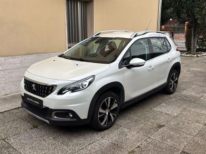 Peugeot 2008 BlueHDi 100cv Allure
