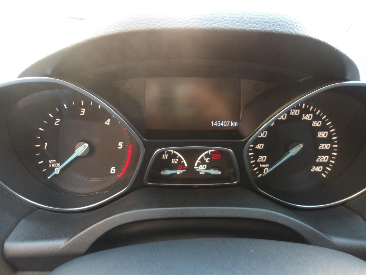 FORD KUGA 2.0 DIESEL-AUTO-RETROC
