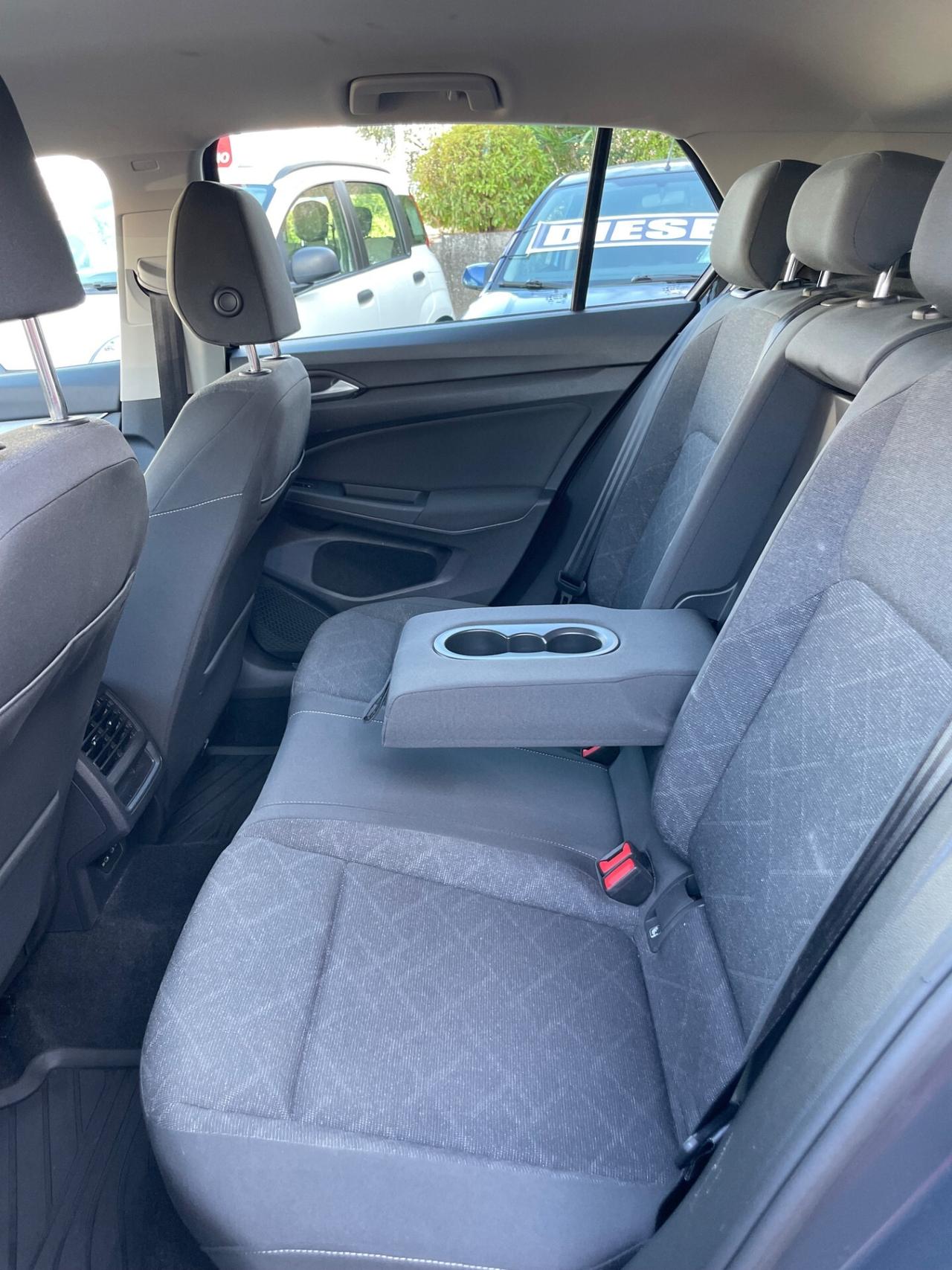 Volkswagen Golf 1.0 TSI EVO Life