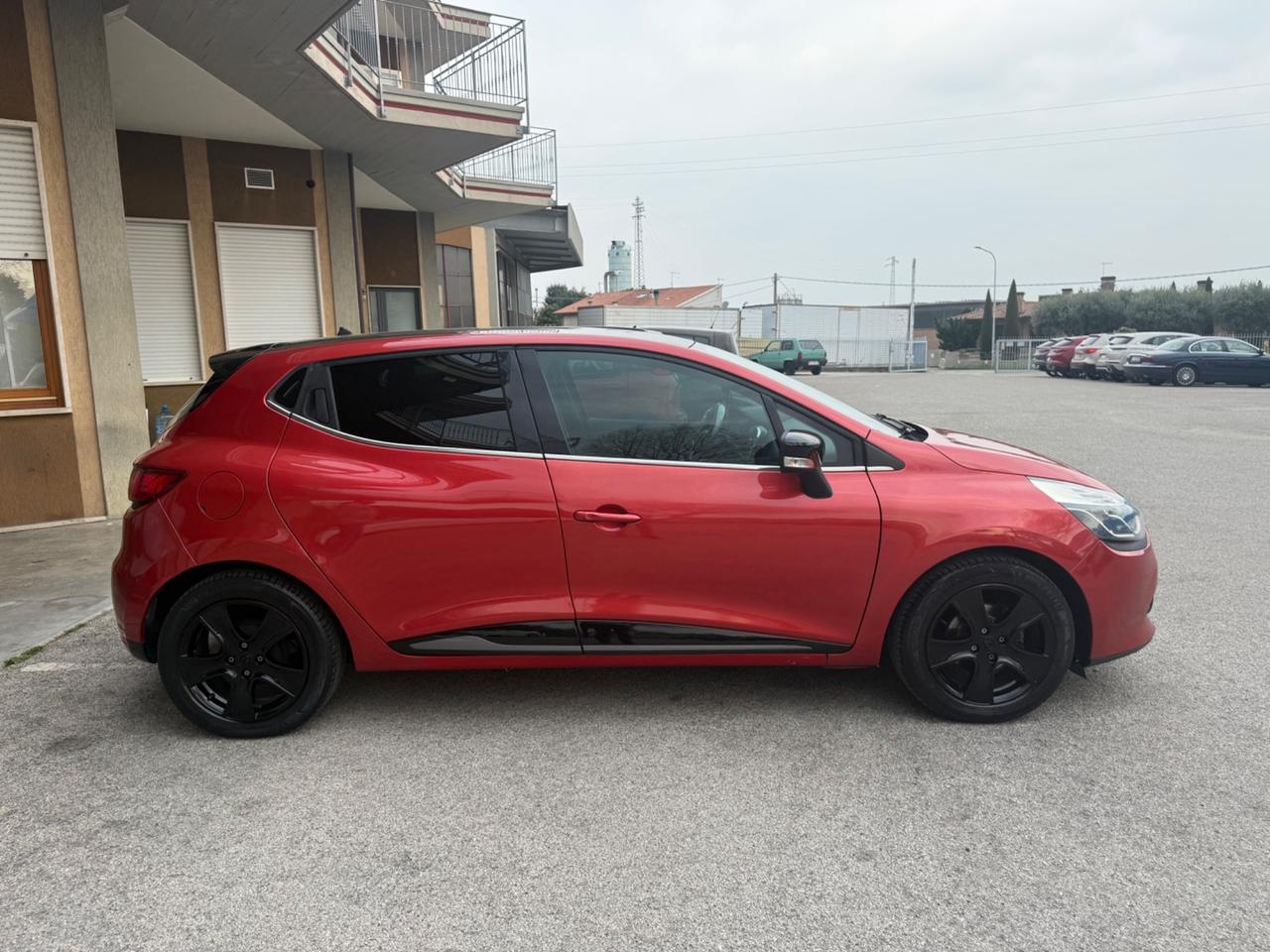 Renault Clio 1.2 75CV 5 porte Wave