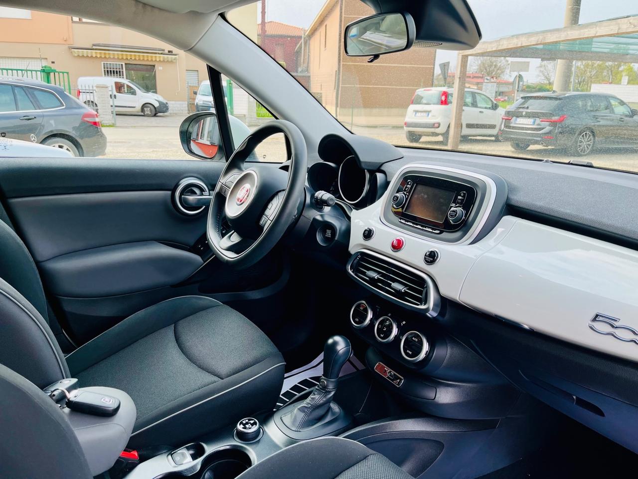 Fiat 500X con 21.365km !