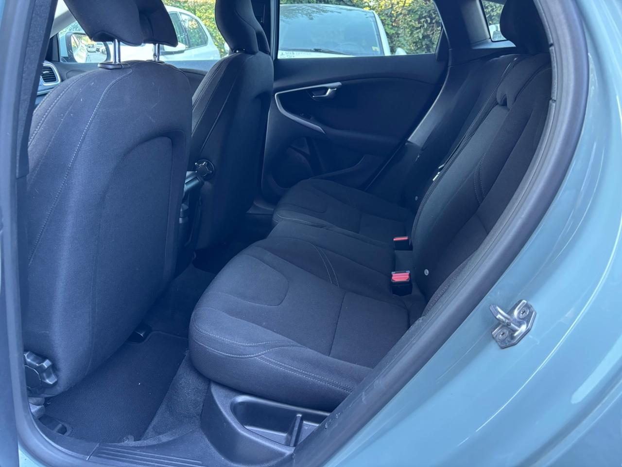Volvo V40 T2 Kinetic BENZINA OK neopatentati