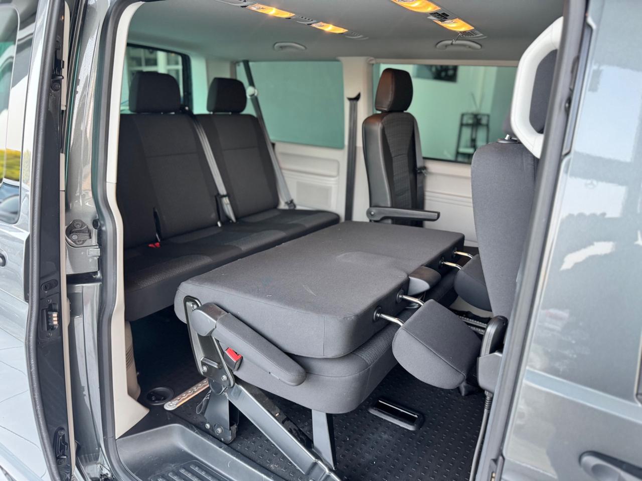 Volkswagen Caravelle 2.0 TDI 150CV 8P 13.000