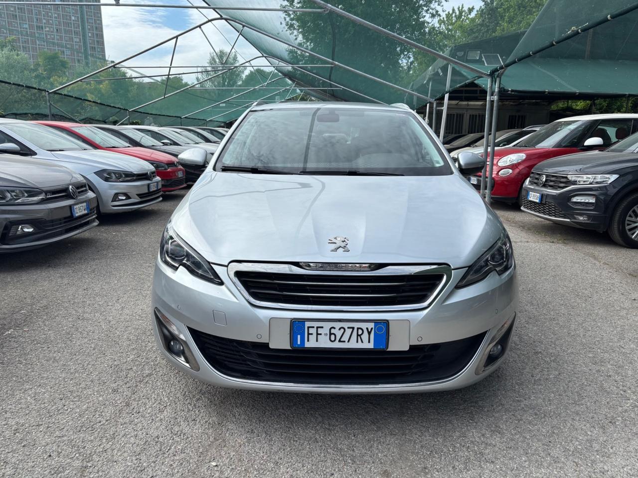 Peugeot 308 1.6 hdi 120cv automatica SW Allure
