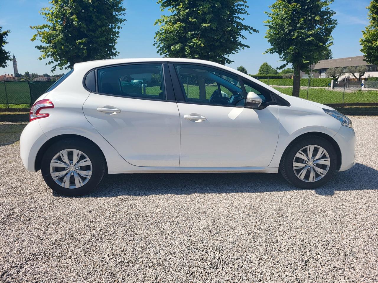 Peugeot 208 1.2 VTi 82 CV 5 porte Allure