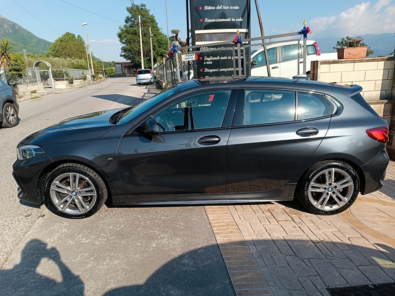 Bmw 118 118d 5p. Msport Exterior