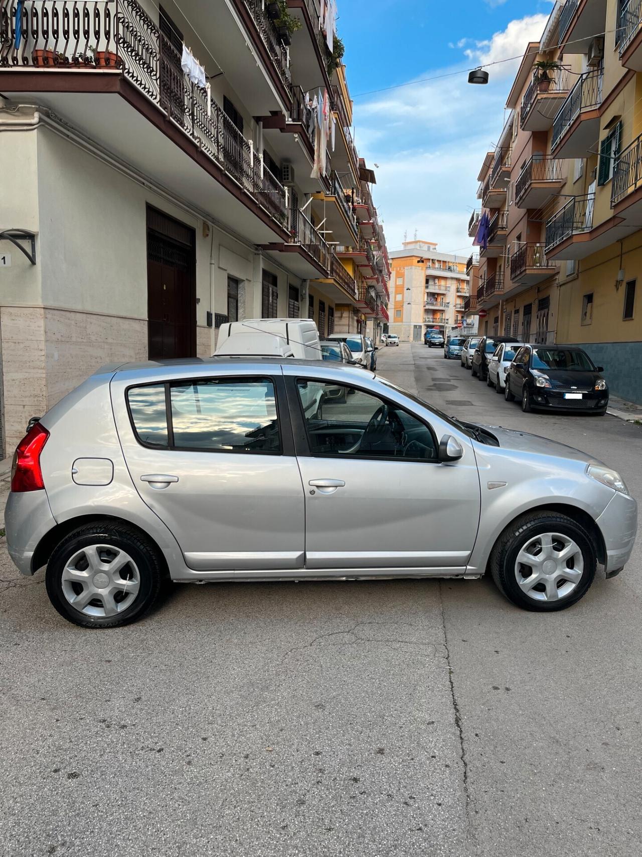 Dacia Sandero 1.4 8V GPL Ambiance