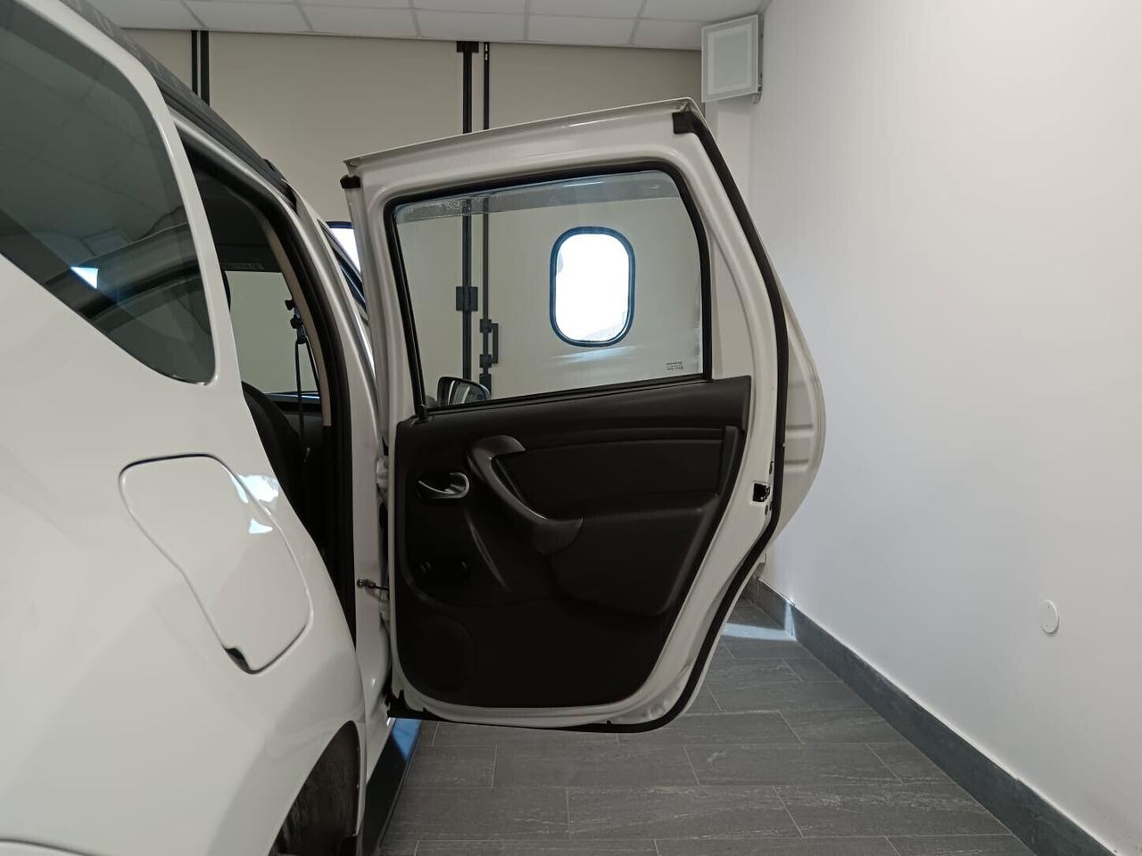 Dacia Duster 1.6 GPL DA FABBRICA Lauréate