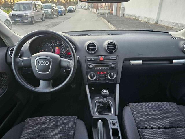 AUDI A3 SPB 2.0 16V FSI Attraction