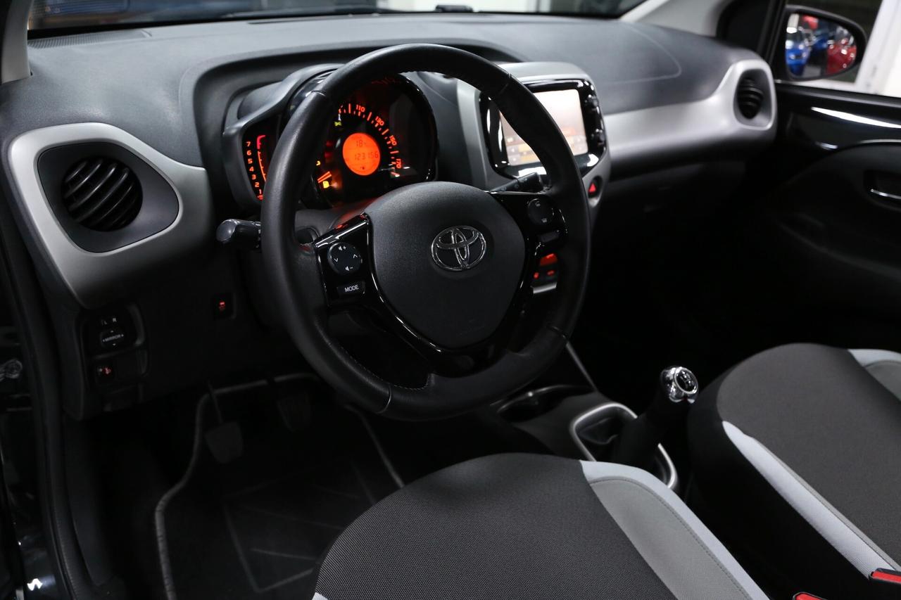 Toyota Aygo 1.0 VVT-i 69 cv x-play