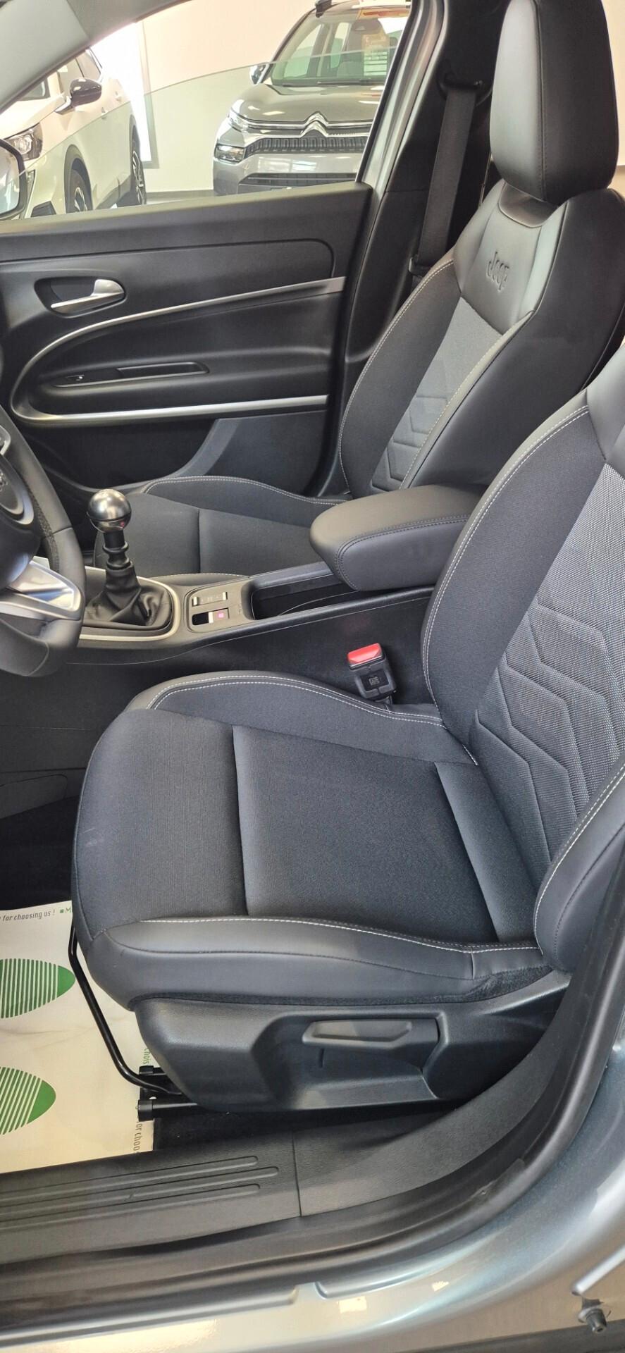 Jeep Avenger 1.2 Turbo 100 CV Summit