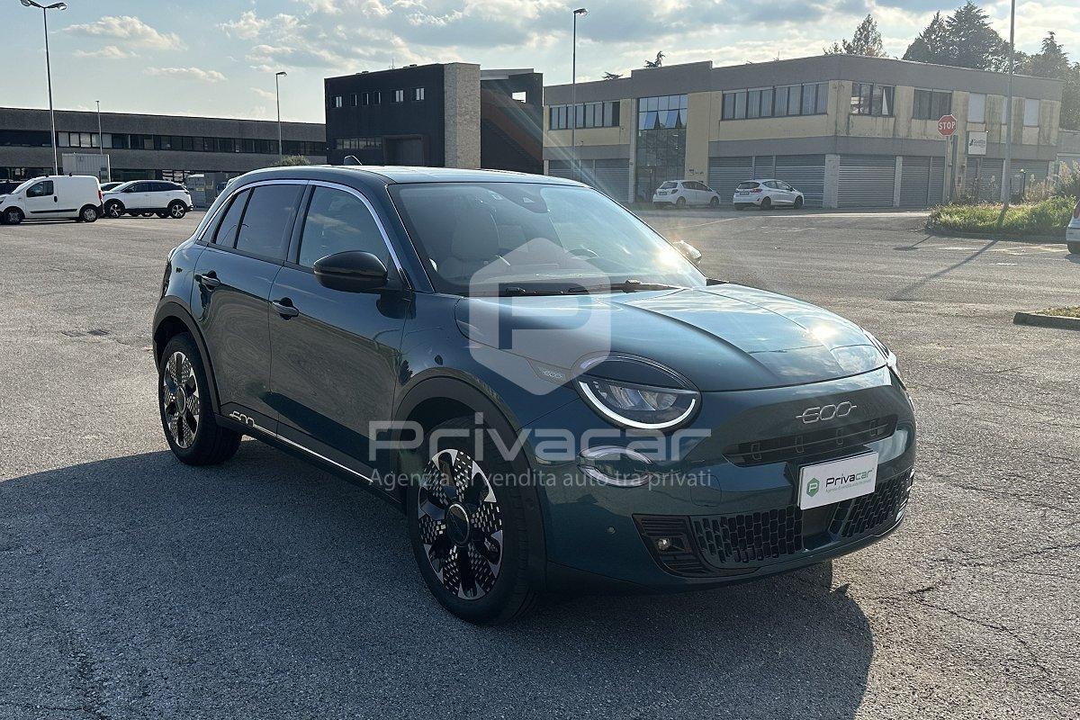 FIAT 600 Hybrid 100 CV DCT MHEV La Prima