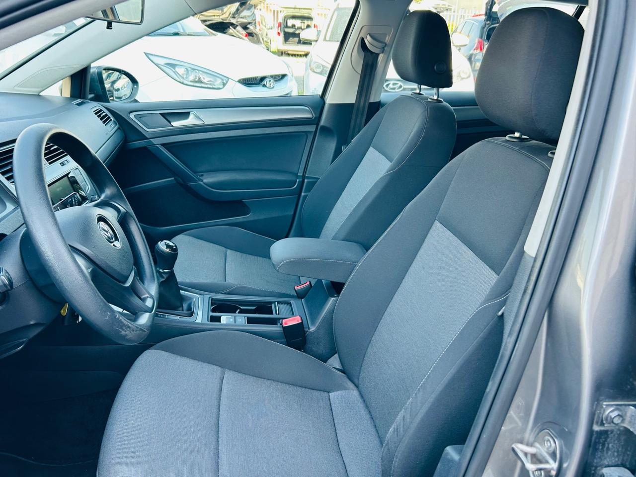 Volkswagen Golf 1.6 TDI 5p. Highline BlueMotion Technology