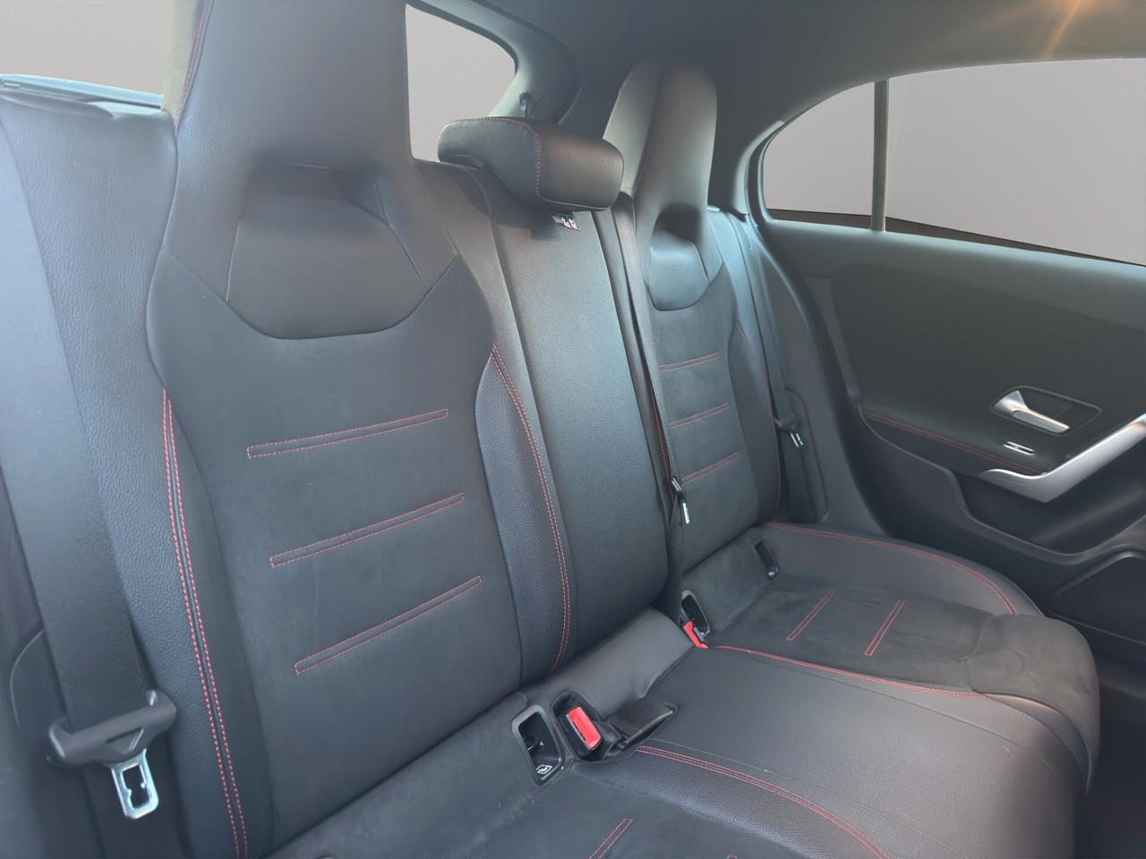 Mercedes-benz A 180 A 180 d Automatic Premium