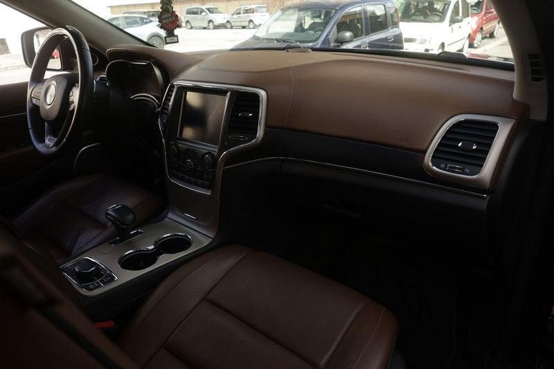 Jeep Grand Cherokee Jeep Grand Cherokee 3.0 V6 CRD 140kW SUMMIT ANNO 2016