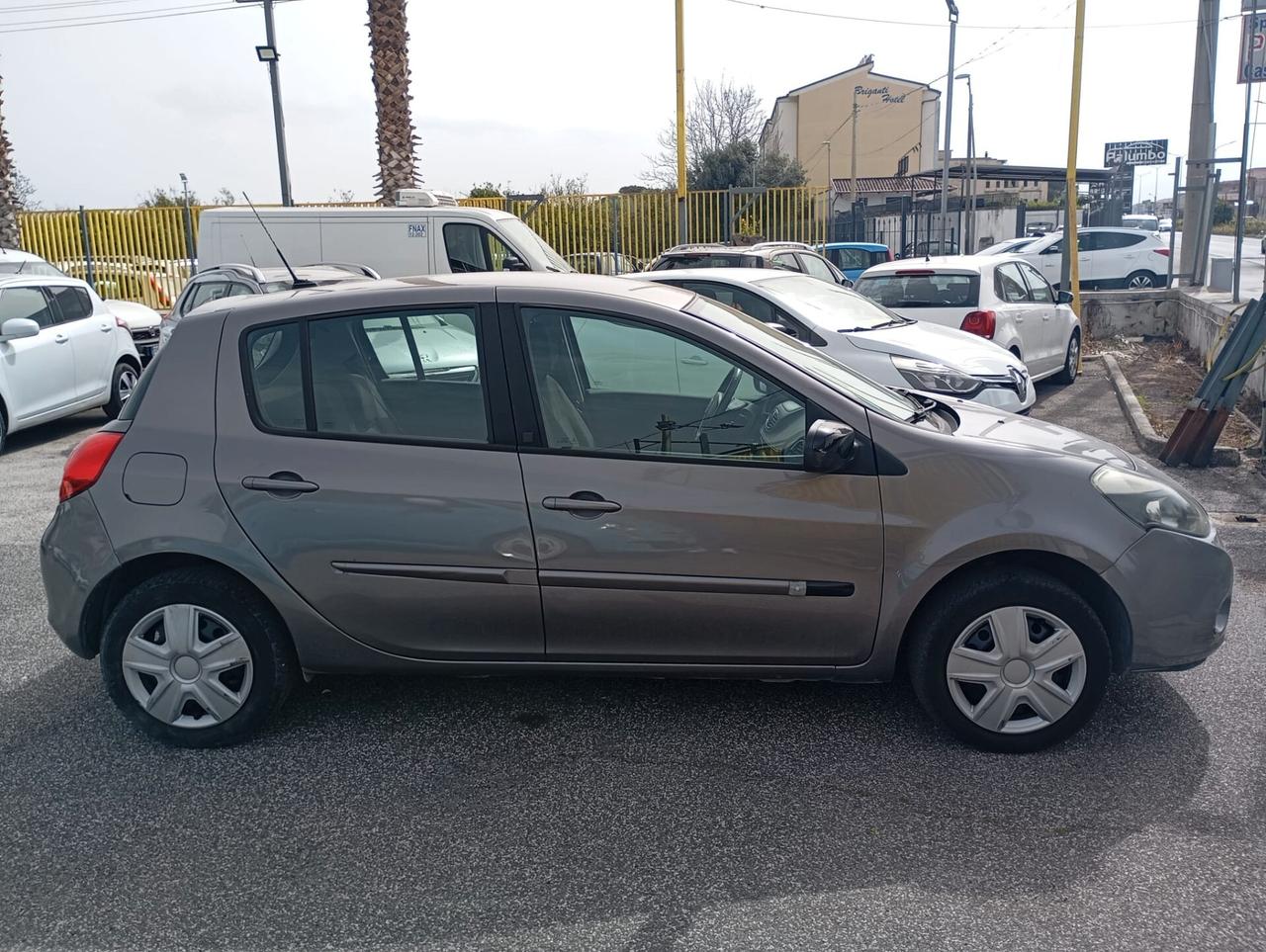 Renault Clio 1.2 16V 5 porte 20th Anniversario