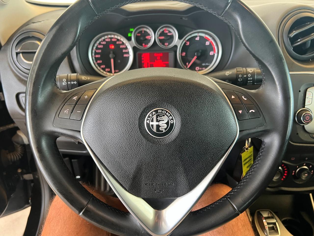 Alfa Romeo MiTo 1.3 JTDm 95 CV S&S Super ok neopatentati senza obbligo di finanziamento prezzo reale