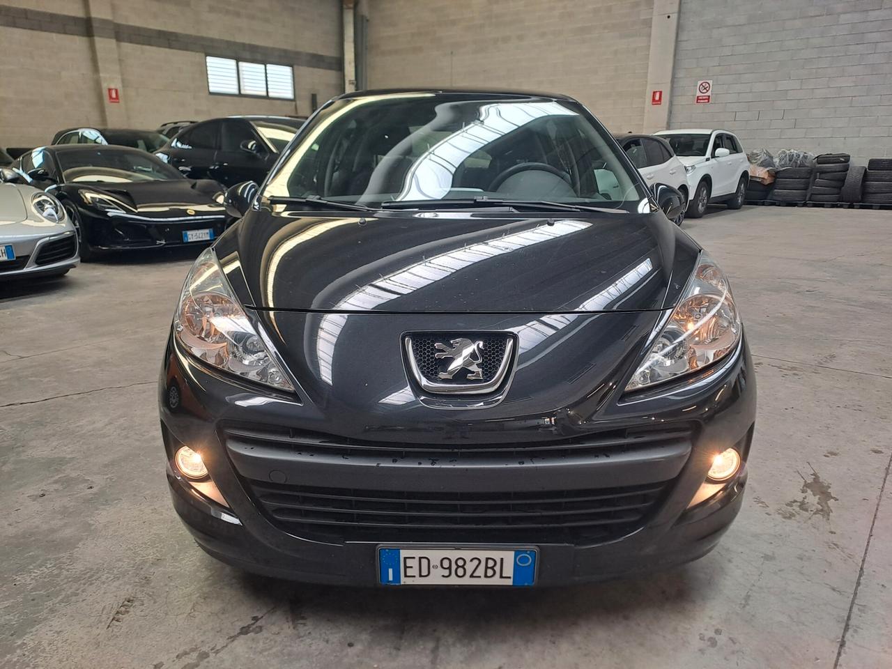 PEUGEOT 207 1.4 BENZINA *OK NEOPATENTATI*