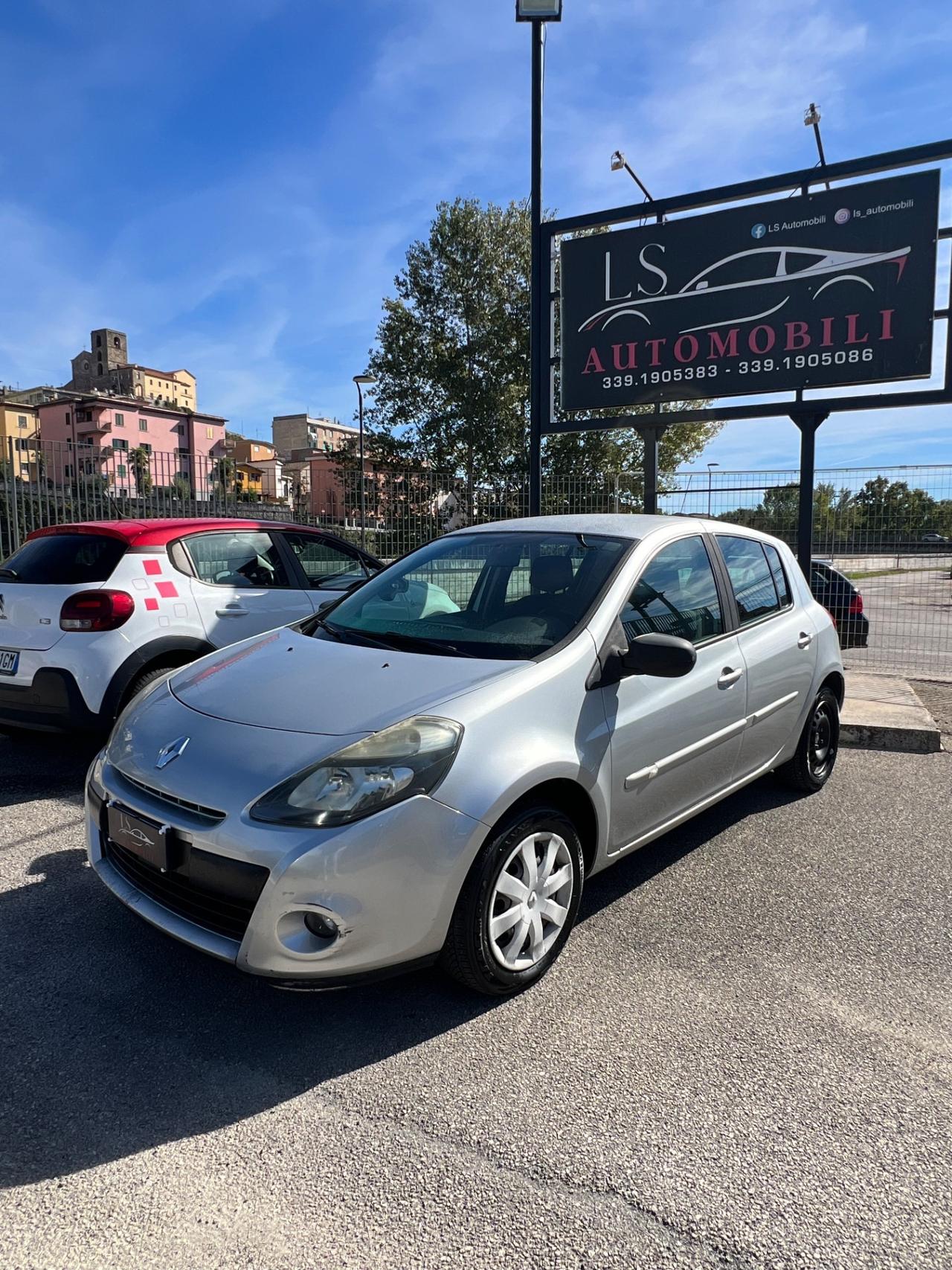 Renault Clio 1.2 16V 5 porte Luxe