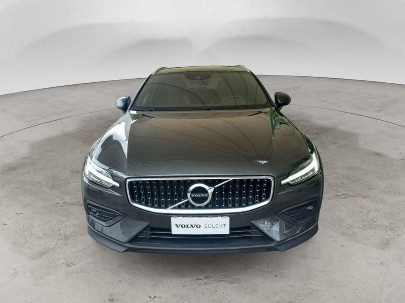 Volvo V60 Cross Country B4 197+14 CV AWD Mild-Hybrid Diesel Automatica Business Pro Line