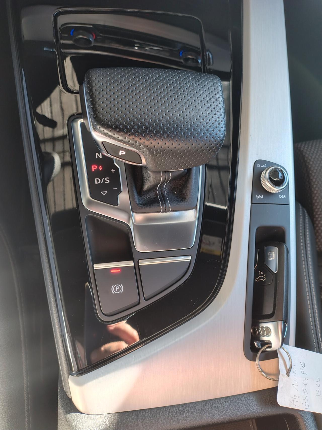 Audi A4 Avant 40 TDI S tronic line edition