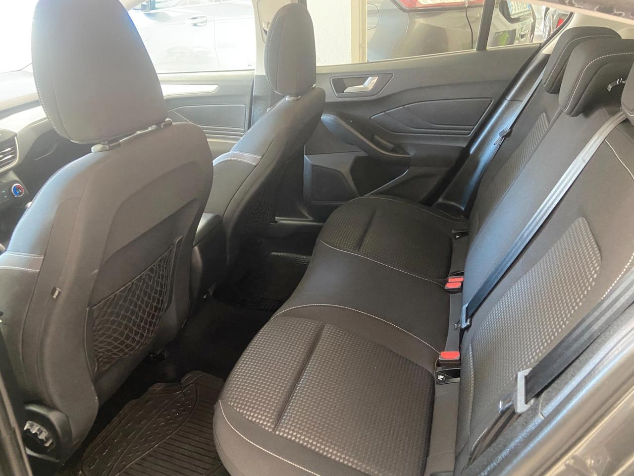 Ford Focus 1.5 Titanium 120 cv