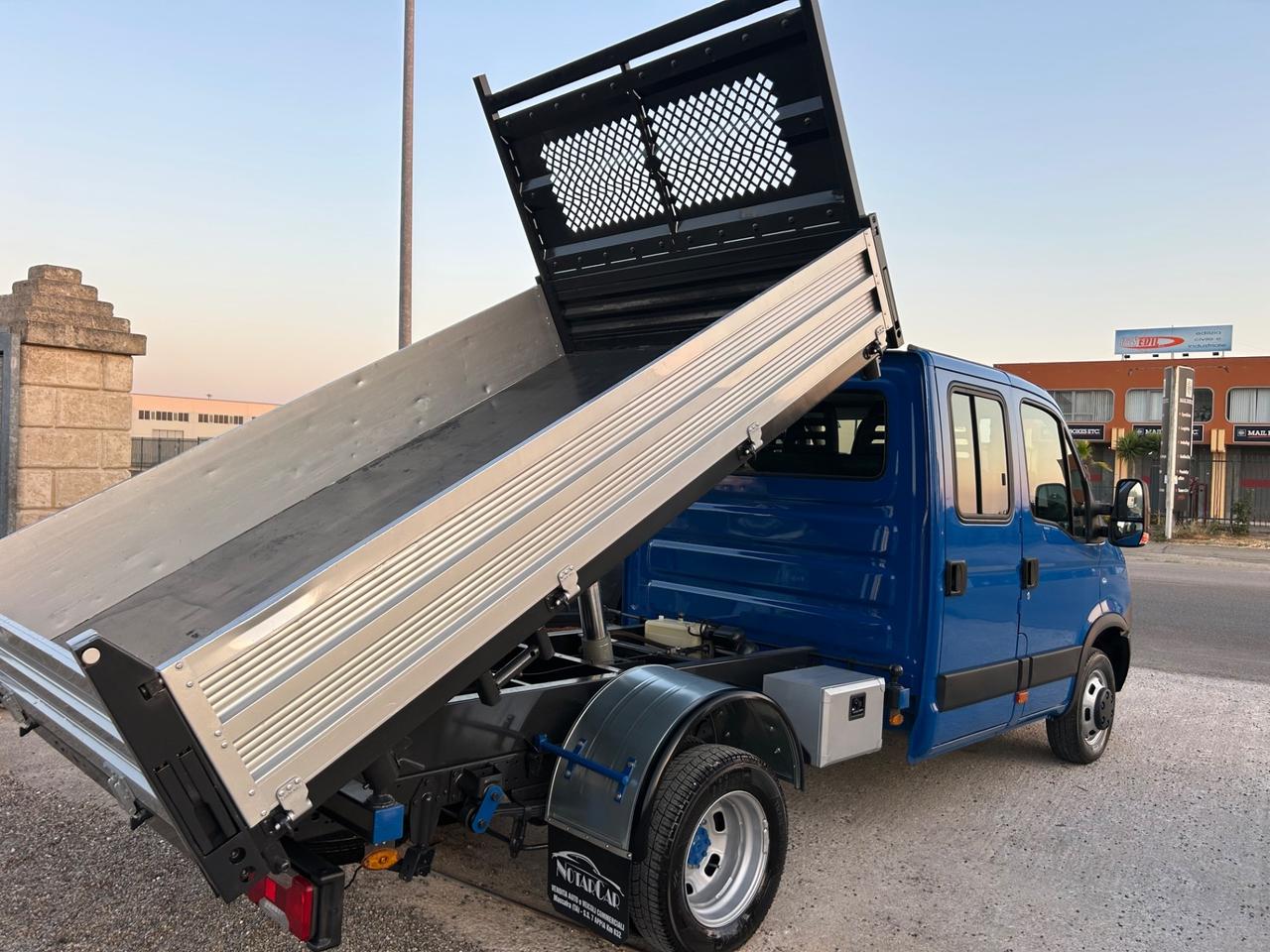 IVECO DAILY 35C11 RIBALTABILE TRILATERALE
