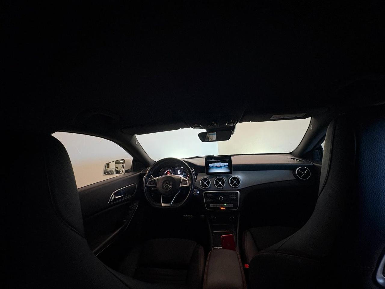 Mercedes-Benz CLA 200 d Shooting Brake Premium S.W.