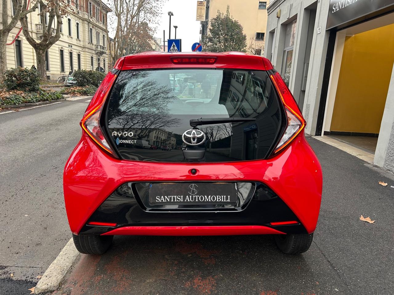 Toyota Aygo Connect 1.0 x-clusiv 72cv 5p *90000KM*NEOPATENTATI*