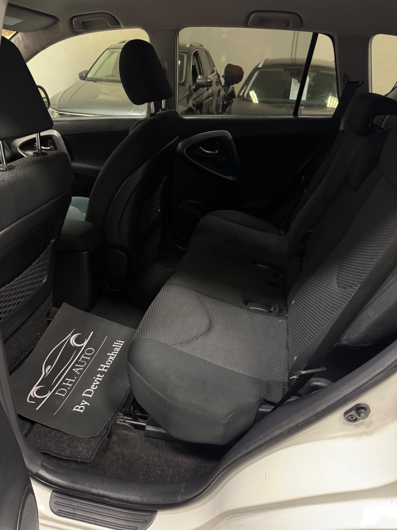 Toyota RAV 4 RAV4 Crossport 2.2 D-4D 150 CV Lounge