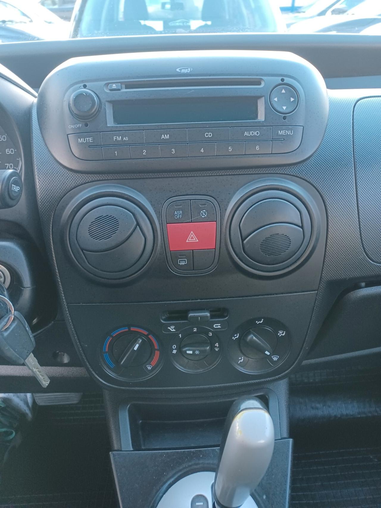 Peugeot Bipper Tepee 1.3 HDi AUTOMATICO 90000 KM